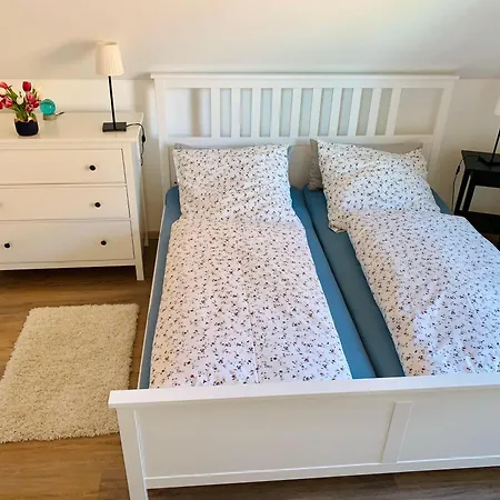 아파트 Ferienwohnung-bei-familie-kuehl 페마른